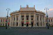 宮廷劇院 (Burgtheater)