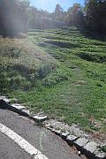 登上薩索•科爾巴洛城堡的路