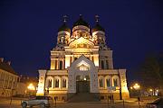 晚上的 Aleksander Nevski 大教堂
