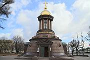 彼得保羅要塞對面的小教堂 (Khram-Chasovnya Svyatoy Troitsy)
